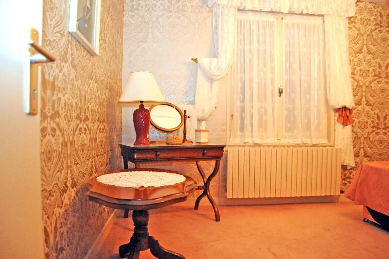 1 Bedroom House 20Min Walk To Centre In טורנוס מראה חיצוני תמונה