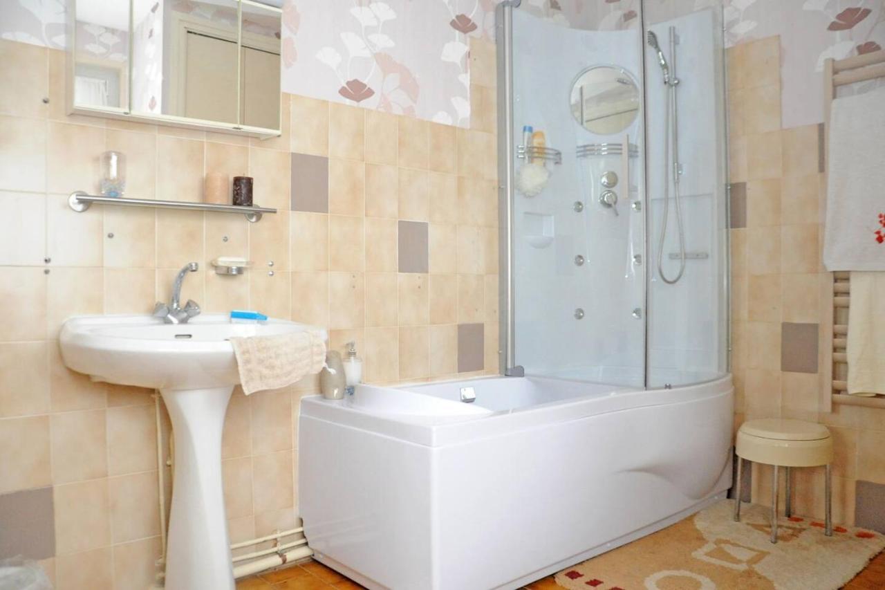 1 Bedroom House 20Min Walk To Centre In טורנוס מראה חיצוני תמונה