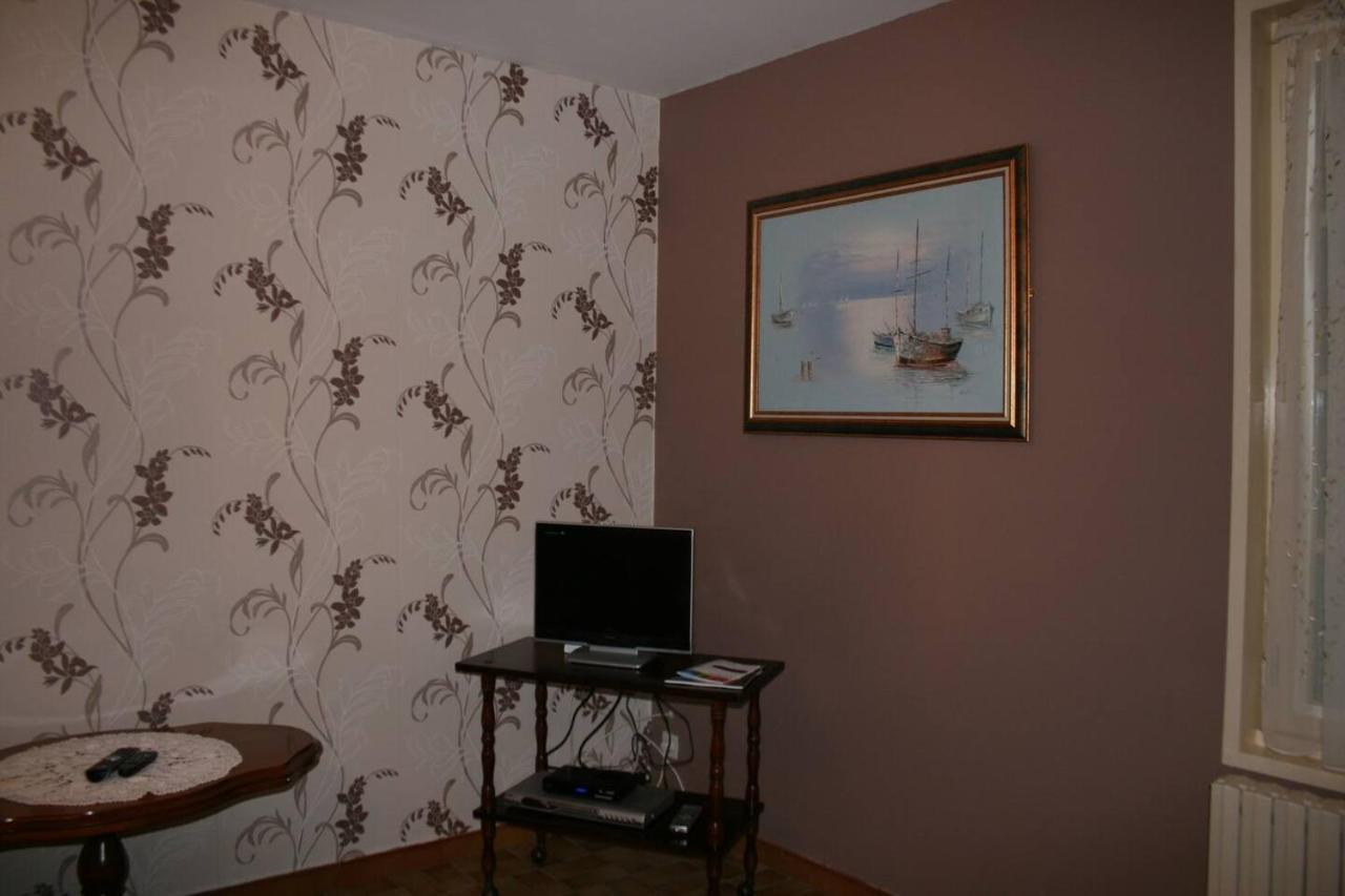 1 Bedroom House 20Min Walk To Centre In טורנוס מראה חיצוני תמונה